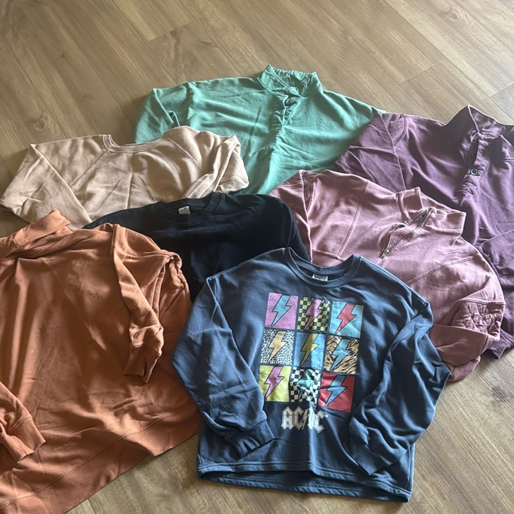 Women sweatshirt bundle